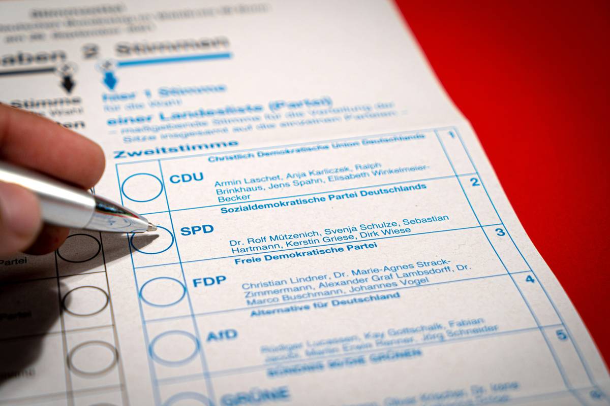 Filing a Claim Checklist for long-term care insurance with documents and checklist on table